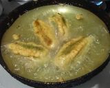 A picture of step 4 of Rajasthani Mirchi vada.