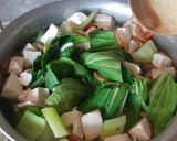 Foto langkah ke 4 dari resep 43. Sop pakcoy tahu putih.