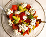 Foto del paso 1 de la receta: Ensalada de sandia y aguacate