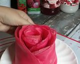Gambar langkah 6 resipi Rose laici mille crepe cake.