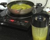 A picture of step 7 of Cream of Broccoli Spinach and Walnut Soup.