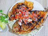 Ikan bakar bumbu merah sambal dabu dabu iris