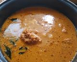 A picture of step 5 of Broken egg curry.