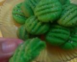 Foto langkah ke 9 dari resep Pandan Cookies .