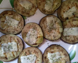 Foto del paso 3 de la receta: Mini Pizzas de Berenjenas con queso y orégano