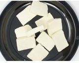 A picture of step 1 of Paneer Pakora.