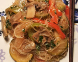 Foto del paso 10 de la receta: Salteado de verduras con fideos de arroz, al estilo asiático