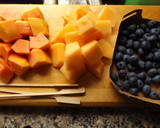 Foto del paso 1 de la receta: Pinchos de fruta