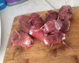 Foto del paso 1 de la receta: Rollitos de Bistec en salsa verde con queso panela