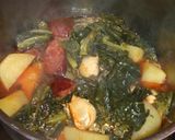 Foto del paso 3 de la receta: Potaje de grelos, garbanzos y chorizo casero