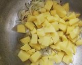 A picture of step 3 of Mix veggies gravy.