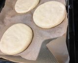 A picture of step 6 of Mini pizzas:.