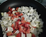 Foto del paso 1 de la receta: Salsa de tomate frito casera (sin Azúcar)
