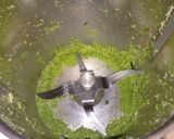 Foto del paso 2 de la receta: Salsa pesto