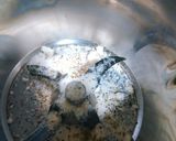 Foto del paso 1 de la receta: Tortitas de tortilla de patatas con parmesano aromatizado