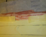 Foto del paso 3 de la receta: Rosas de bacon y queso