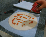 Foto del paso 1 de la receta: Palmeritas de hojaldre con sabor a pizza