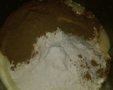Foto del paso 4 de la receta: Bizcocho de chocolate y calabacín