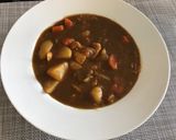 A picture of step 4 of Japanese Curry.
