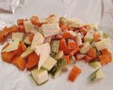 Foto del paso 3 de la receta: Papas al horno y calabacitas con zanahoria al horno