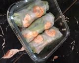 Foto langkah ke 4 dari resep Lumpia Bening ala Vietnam (Vietnamese Spring Rolls) Isi Chicken Finger dan Udang.