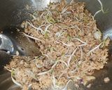 Foto langkah ke 4 dari resep Nasi Goreng Tauge.