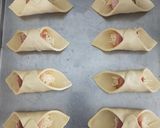 Foto langkah ke 3 dari resep Bacon Cheese Roll.