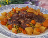 Foto del paso 7 de la receta: Jarrete de ternera guisado con patatas