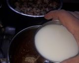 A picture of step 5 of Mushroom masala.