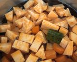 Édesburgonyás sárgarépakrémleves recept fázis 1 fotója