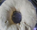 Foto del paso 4 de la receta: Rosca de pascua rellena de dulce de leche