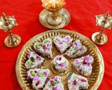 A picture of step 8 of Rose petals and milk Kalakand.