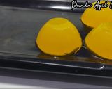 Foto langkah ke 2 dari resep Cake Telur Ceplok | Cake Telur Mata Sapi.