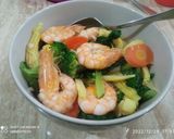 Foto langkah ke 4 dari resep Capcay udang (W#47).
