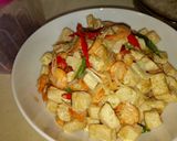 Foto langkah ke 5 dari resep Tumis Udang Tahu.