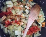 Cukkinis-kolbászos lecsó recept fázis 2 fotója