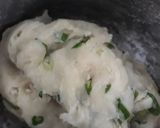 Foto langkah ke 2 dari resep Oseng Cilok Bumbu Kacang Lembut #Agust8.