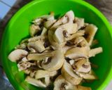 Foto langkah ke 1 dari resep Ayam Jamur Chinese Taste for Topping Mie Ayam.