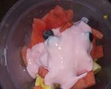 A picture of step 4 of Mango grapes melon and banana smoothie.