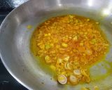 A picture of step 2 of Simple Vegetarian Bún Huế.
