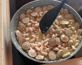 Foto del paso 4 de la receta: Alubias con bratwurst y cerveza