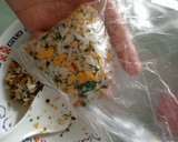 Foto langkah ke 4 dari resep Onigiri Keningkir Pedas (Onigiri ndeso).