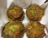 Foto del paso 2 de la receta: Tortitas de brócoli, zanahoria y papa