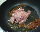 รูปขั้นตอนการทำที่ 3 ของ ผัดพริกแกงหมู