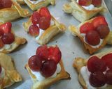 Foto langkah ke 6 dari resep Danish pastry topping buah.