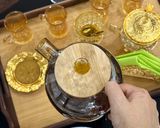 صورة لخطوة 5 من وصفة شاي بالنعناع خفيف لفطور الصباح
