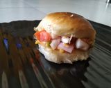 A picture of step 5 of Cheesy Masala pav.