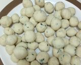 Foto langkah ke 4 dari resep 65. Cilok isi Sosis/Keju Praktis.