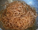 Foto del passaggio 9 della ricetta Japchae (Spaghetti di patate dolci saltati con verdure)