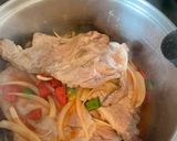 Foto del paso 3 de la receta: Filetes de cabeza de lomo en salsa
